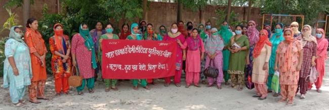 आशा वर्करों ने सुरक्षा उपकरण न मिलने के विरोध हड़ताल की