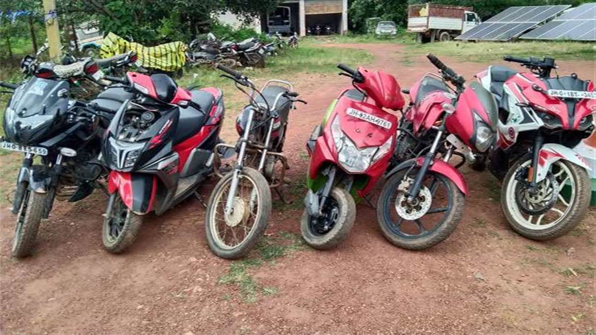Jamshedpur Bike Chor Gang सीतारामडेरा में बाइक चोर गिरोह का भंडाफोड़