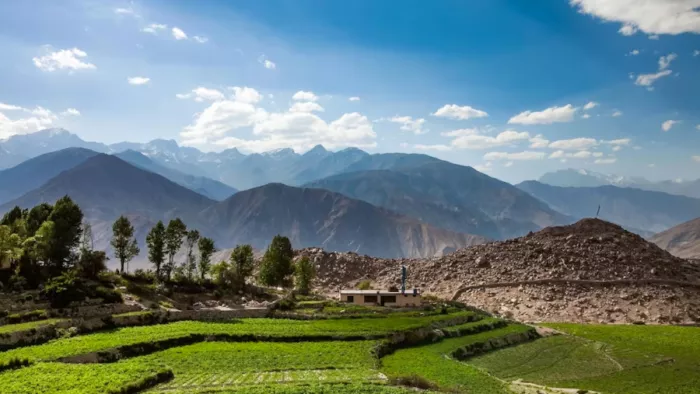 Himachal Travel Destinations for June: हिमाचल की जगहें जो हैं समर वेकेशन के लिए बेस्ट