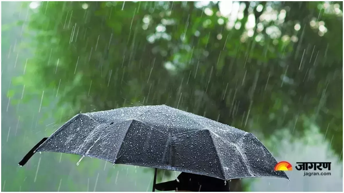 Jammu Kashmir Weather: बारिश से सुहावना हुआ मौसम, गर्मी से मिली राहत; शुक्रवार तक छाए रहेंगे बादल