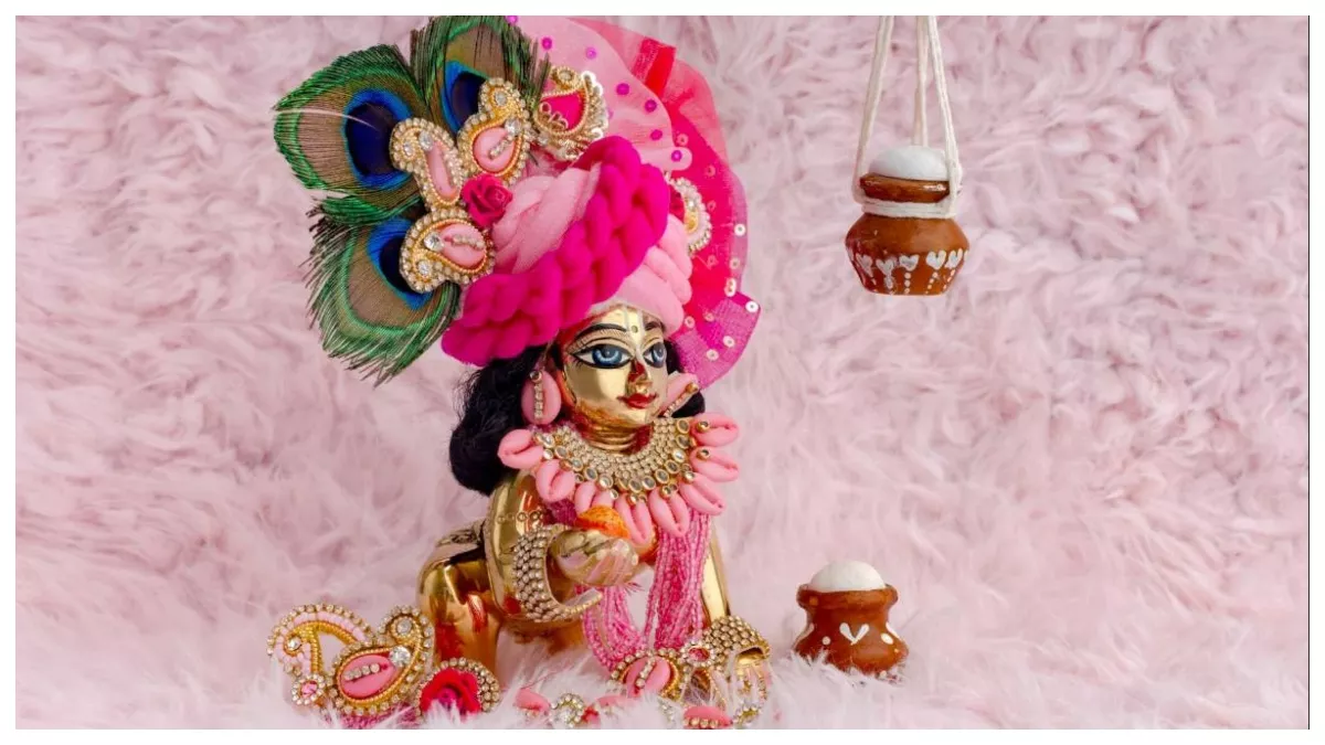 Laddu Gopal Puja vidhi अगर आपके घर में भी हैं ...