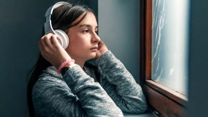 Benefits Of Music: सैड म्यूजिक दूर करता है अकेलापन