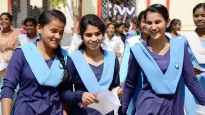 शिक्षा विभाग का फैसला; सामुदायिक भवन और मंदिर-मस्जिद परिसर में अब नहीं चलेंगे स्कूल