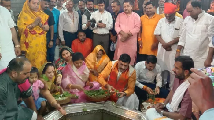 बुद्ध पूर्णिमा पर मध्य प्रदेश के मुख्यमंत्री मोहन यादव ने विष्णुपद मंदिर में की पूजा-अर्चना। (फोटो- जागरण)