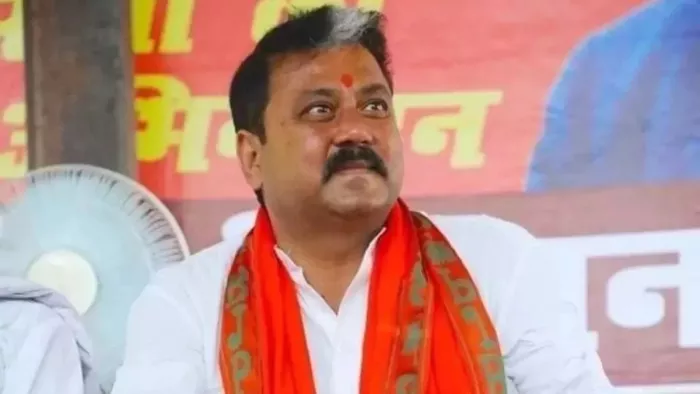 साहेबगंज के BJP विधायक पर प्राथमिकी, रोड शो में पैसे बांटने का आरोप; वीडियो वायरल
