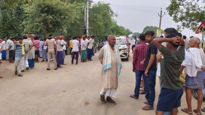 बालू गिराने के विवाद में गोली मारकर दो की हत्या