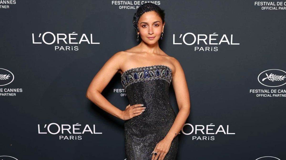 https://www.jagranimages.com/images/newimg/24052025/24_05_2025-cannes_film_fesitval_202_1_23945450.jpg