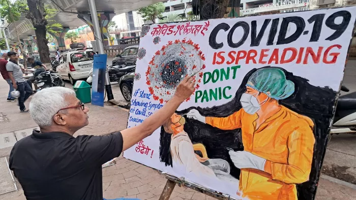 महाराष्ट्र के ठाणे और बेंगलुरु में एक-एक कोरोना मरीज की मौत हो गई (फोटो- एएनआई)