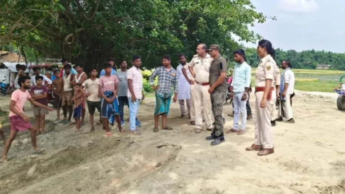 अवैध खनन पर चला कार्रवाई का डंडा। (फोटो जागरण)