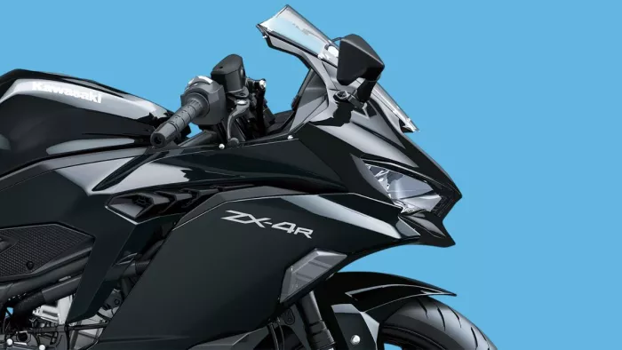 Kawasaki की इस पावरफुल बाइक पर जबरदस्त