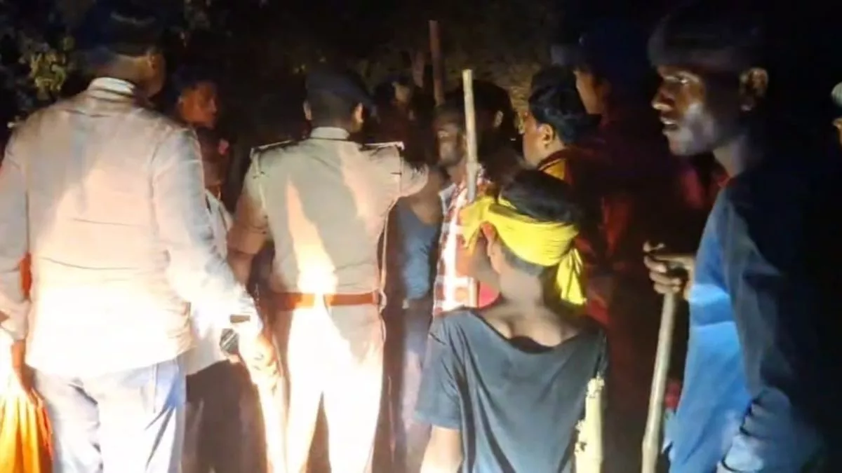सारण में दो गांवों के बीच हिंसक झड़प, जमकर चले लाठी-डंडे और ईंट-पत्थर, DM और SSP ने संभाला मोर्चा