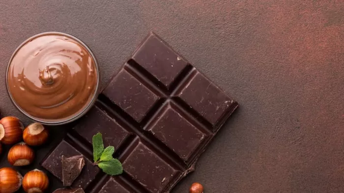 Chocolate Benefits: जानें चॉकलेट खाने के शानदार फायदे