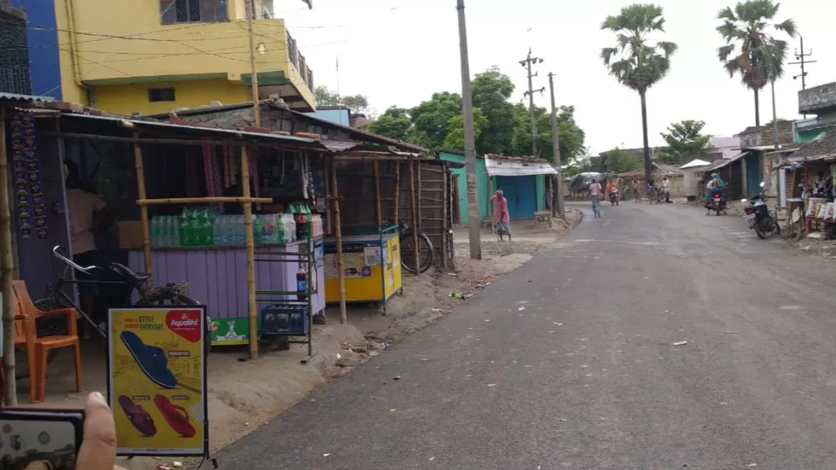 Bihar News: बेतिया में पुलिस पर हमला, गिरफ्तार युवक को छुड़ाने के लिए जवानों पर टूटे ग्रामीण; दो सिपाही घायल