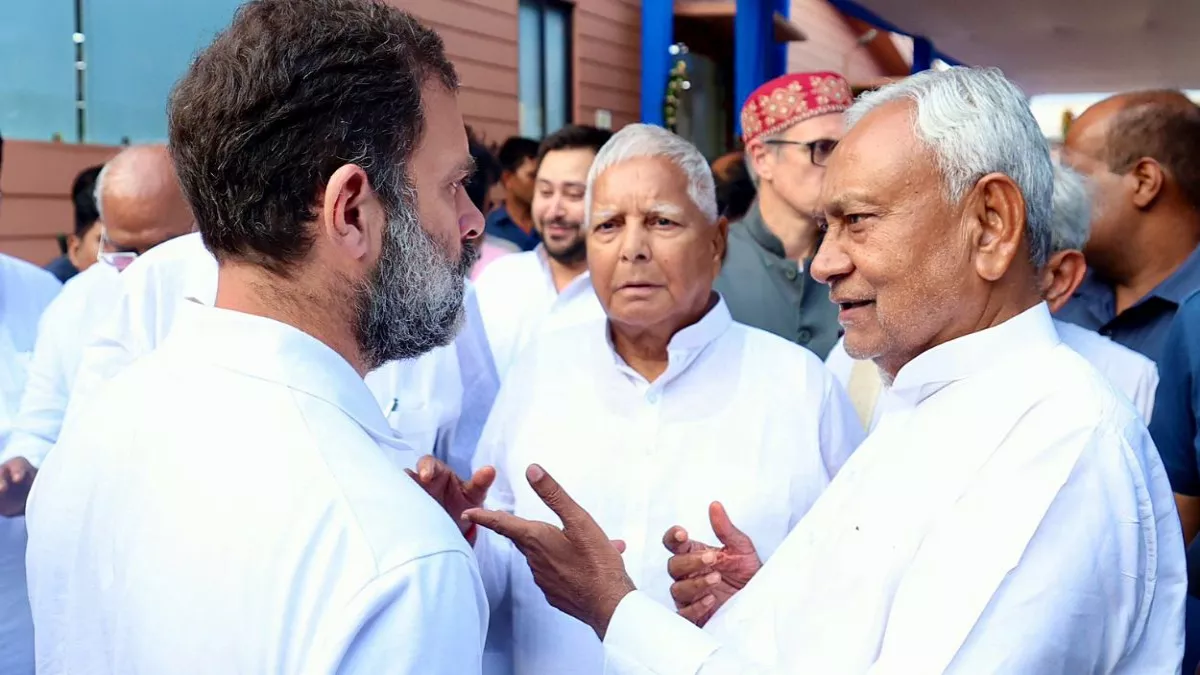 'बिहार में कांग्रेस का DNA': राहुल गांधी ने एक तीर से साधे दो निशाने, कार्यकर्ताओं को बताया 'बब्बर शेर'