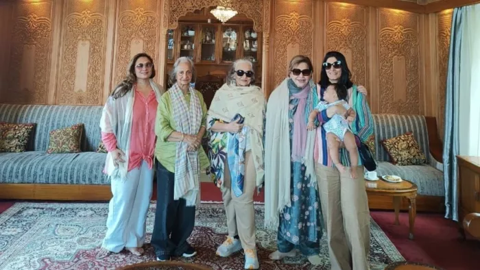 Asha Parekh, Waheeda Rehman and Helen (Photo Instagram)