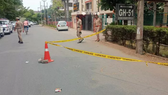 Haryana News: आरोपितों ने पुलिस पर किया हमला।