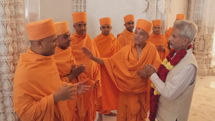 विदेश मंत्री एस जयशंकर द्विपक्षीय वार्ता के लिए पहुंचे यूएई,