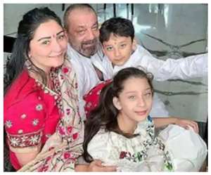 Photo Credit - Manyata Dutt Instagram Photo Screenshot