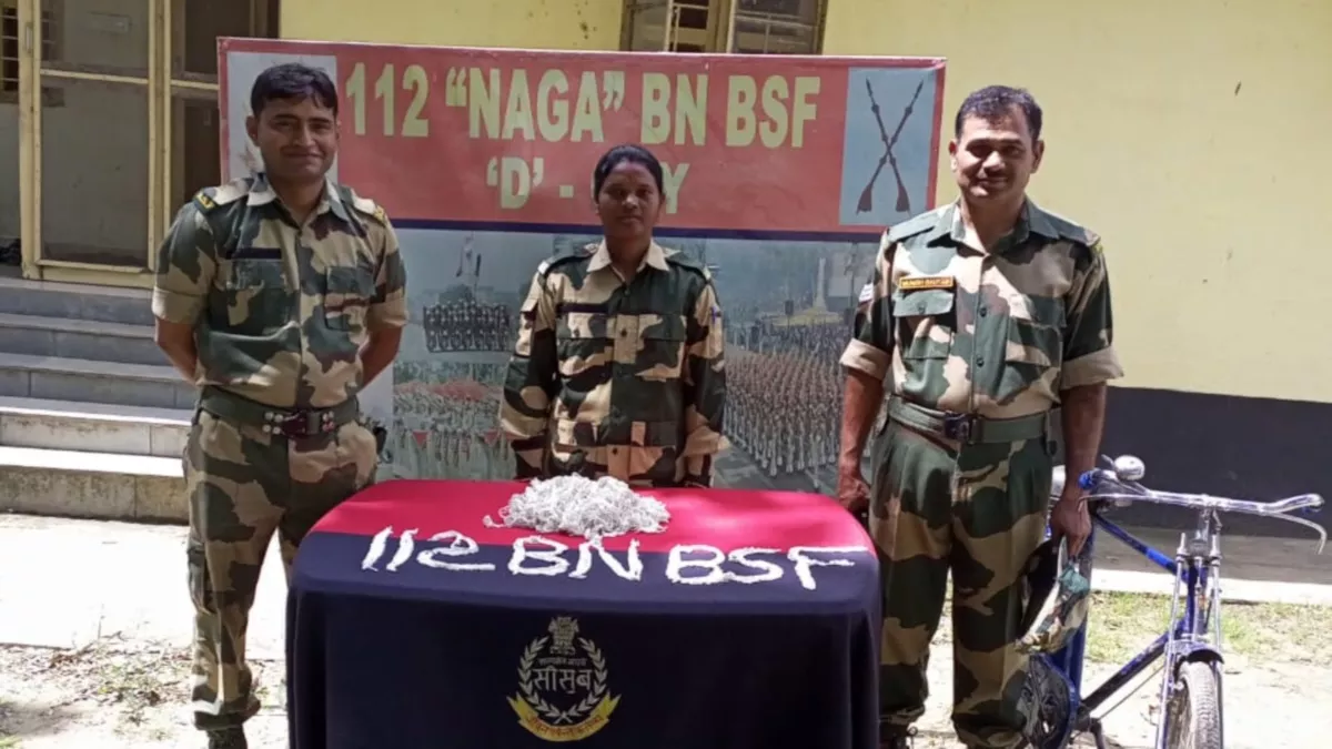 बीएसएफ ने तस्करी को नाकाम कर सीमा से 7.53 किलोग्राम चादी के गहने जब्त किए