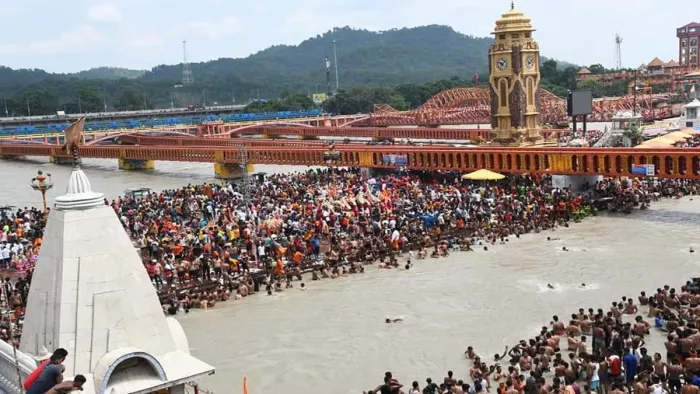 Kanwar Yatra 2022 : हरिद्वार में आस्था का केसरिया सैलाब