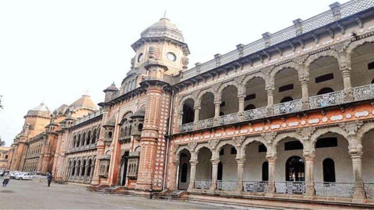 shergarhi srinagar and mubarak mandi jammu both the symbols of great architecture of the state