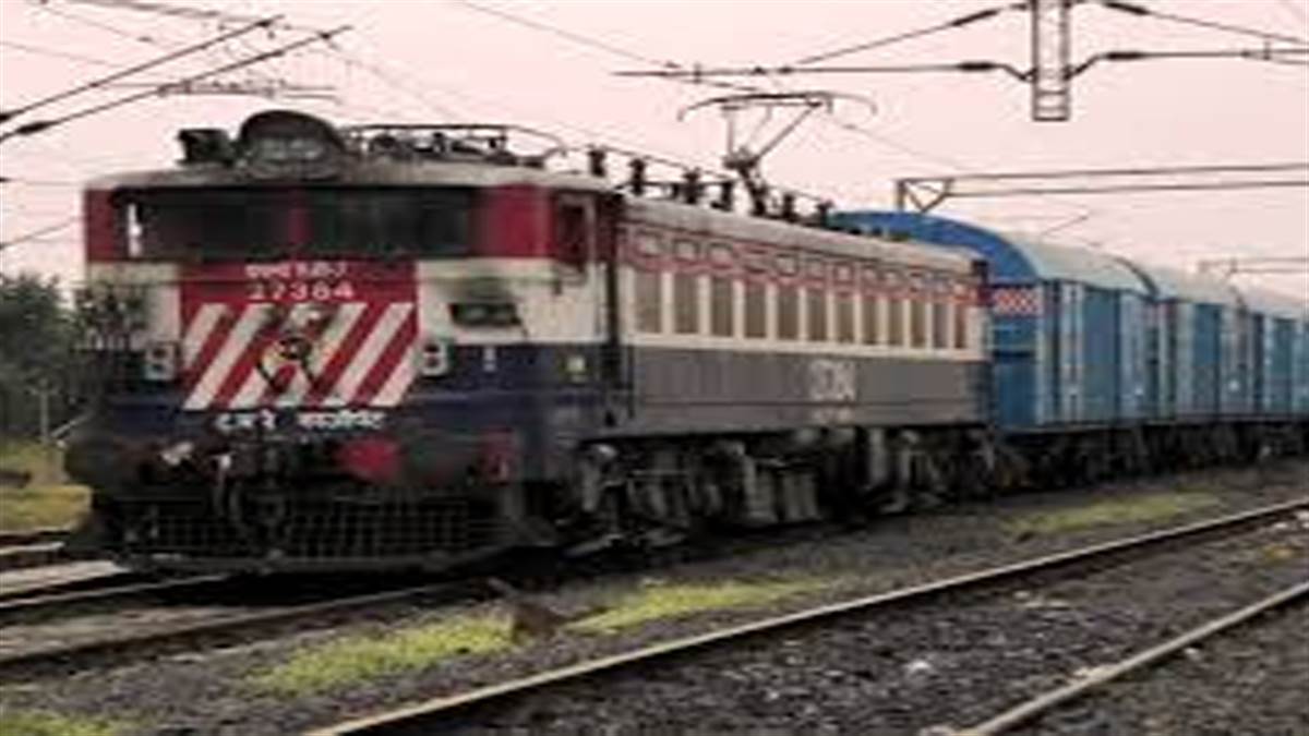 भारतीय रेल : भागलपुर-मंदारहिल और बाराहाट-बांका रेल खंड पर ट्रेनों की स्‍पीड बढ़ जाएगी।