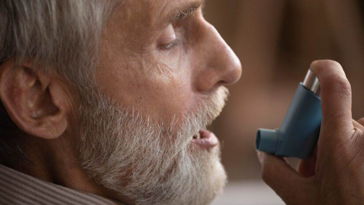Monsoon Asthma: बरसात के क्यों बढ़ जाता है अस्थमा का जोखिम? एक्सपर्ट से  जानें क्या वैक्सीन आती है काम? - Why does the risk of asthma increase  during rainy season
