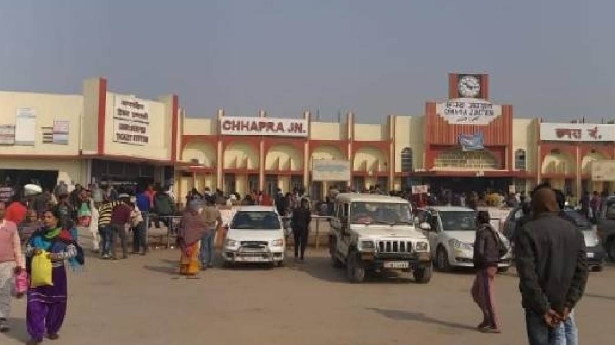 https://www.jagranimages.com/images/newimg/24072023/24_07_2023-chapra_23480475.jpg
