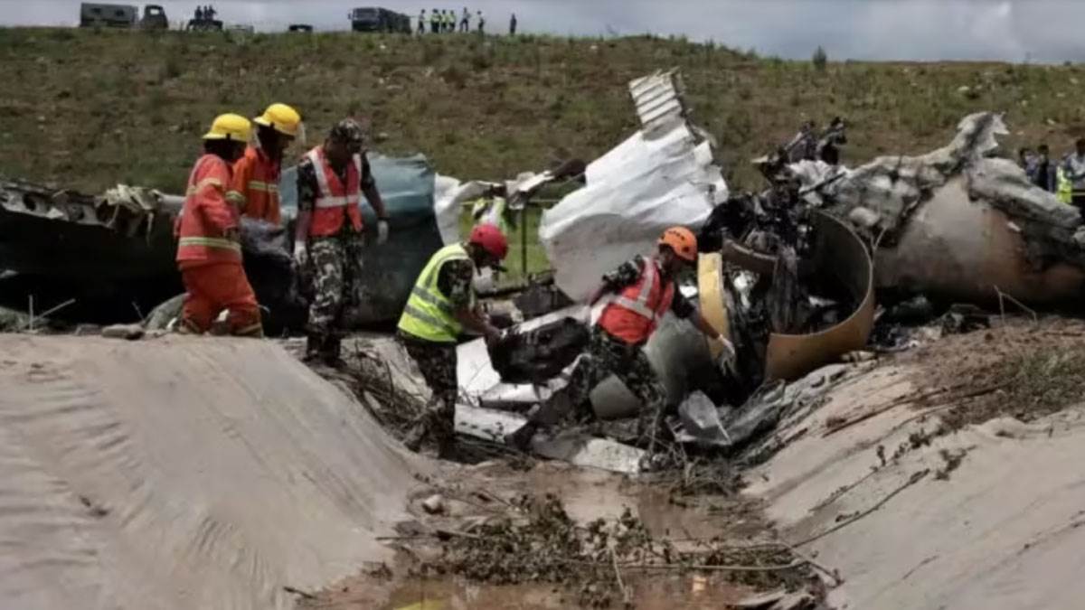 https://www.jagranimages.com/images/newimg/24072024/24_07_2024-nepal-plane-crash_23764823.jpg