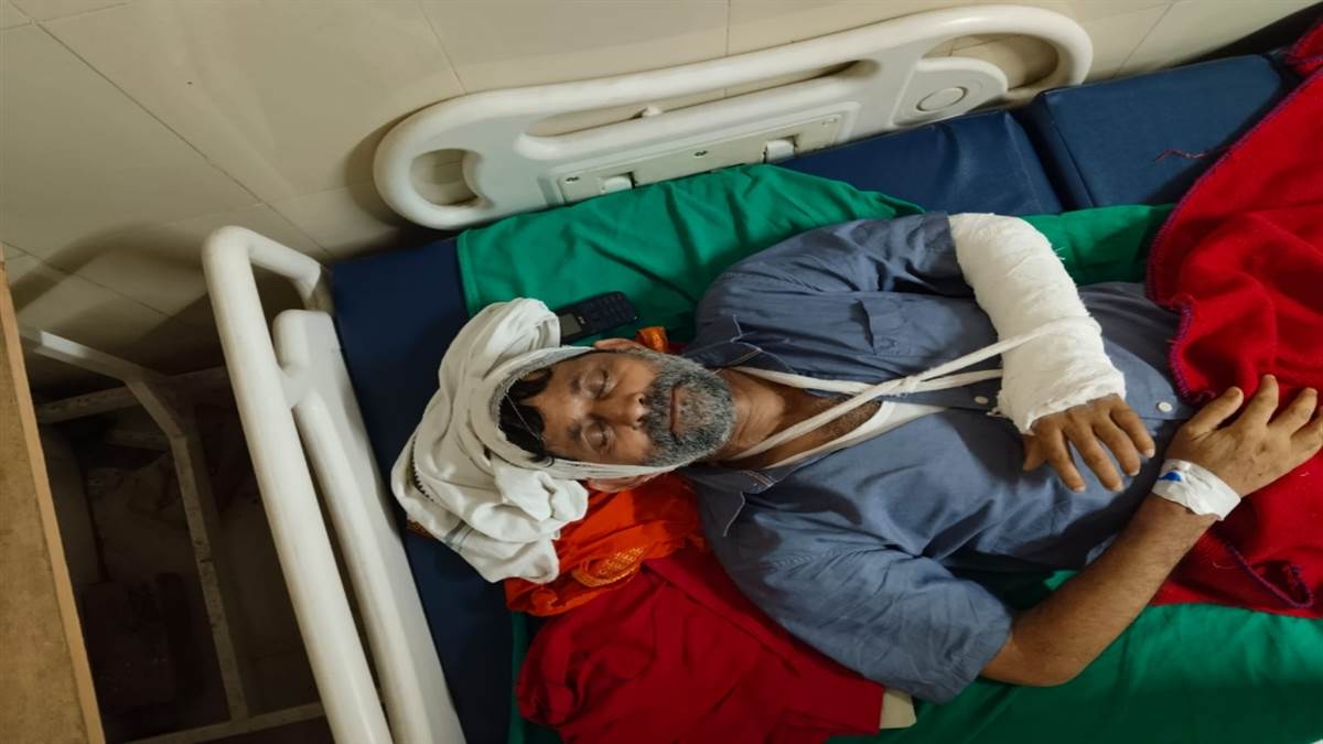 varanasi city news controversy over discharge of injured sanjay singh