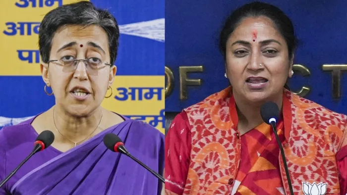 आतिशी ने जलभराव का वीडियो जारी किया और सीएम रेखा गुप्ता ने दिया जवाब।