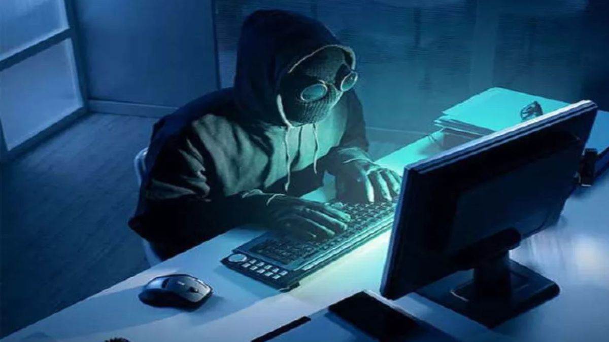 https://www.jagranimages.com/images/newimg/24072025/24_07_2025-digital_arrest_3_23993489.jpg