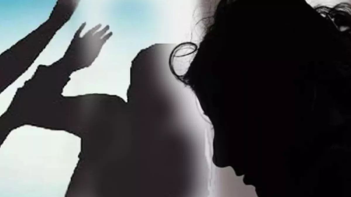Himachal Crime: ऊना में देवरानी का कहर, कुत्ते को घर के बाहर शौच कराने से रोका तो तोड़ डाली जेठानी की अंगुलियां