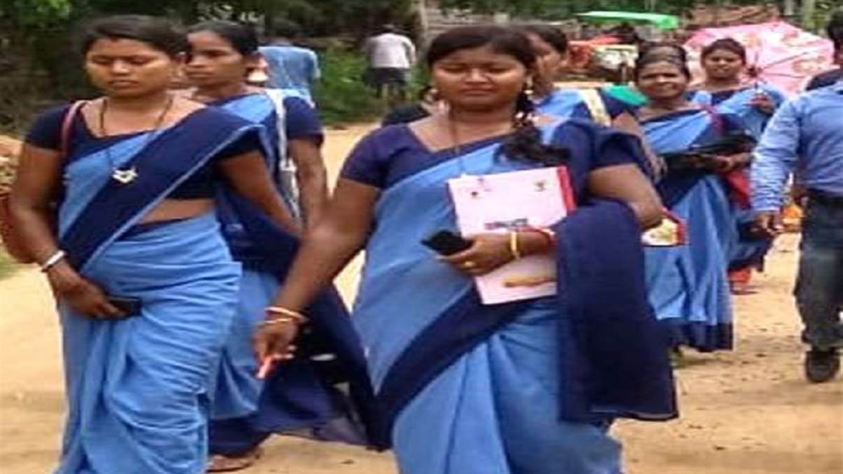 https://www.jagranimages.com/images/newimg/24072025/24_07_2025-sahiya_23993038.jpg