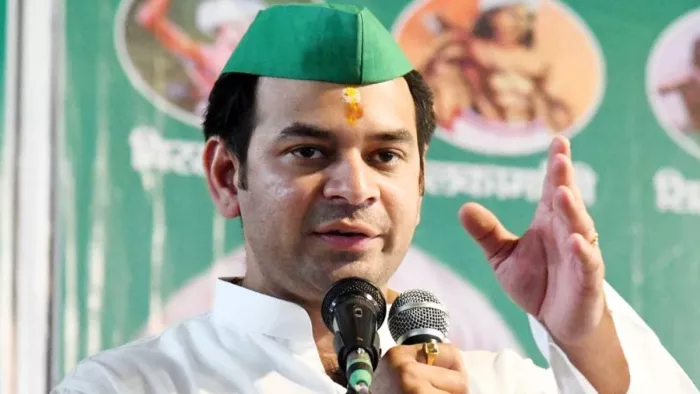 Bihar Politics: RJD का आरोप- BJP विधायक ने तेजस्वी को गाली दी, तेजप्रताप  बोले- मैं अंदर होता तो... - Tej Pratap Yadav Threatens BJP MLA Over Alleged  Abuse bihar politics news in