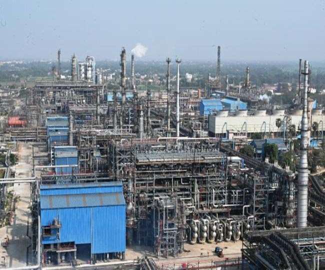 https://www.jagranimages.com/images/newimg/24082021/24_08_2021-barauni_refinery_21955916.jpg