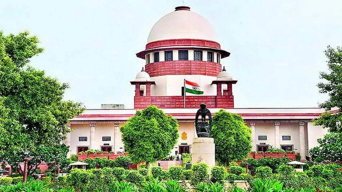Freebies case on Supreme Court: सुप्रीम कोर्ट ने नई बेंच को भेजा मामला, जस्टिस डीवाई चंद्रचूड़ के नेतृत्व में होगी सुनवाई