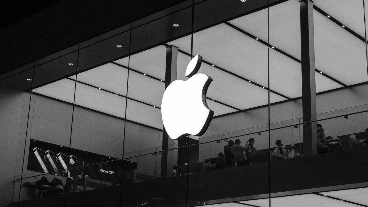 https://www.jagranimages.com/images/newimg/24082024/24_08_2024-apple__6_23783769.jpg