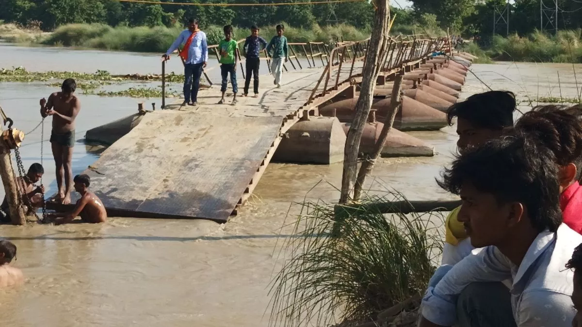 Bihar flood: बागमती का बढ़ा जलस्तर, बकुची में पीपा पुल का एप्रोच जलमग्न होने से आवागमन में परेशानी