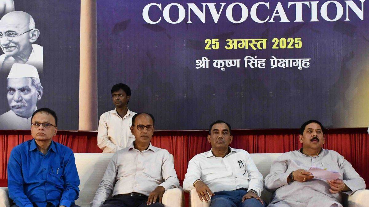 https://www.jagranimages.com/images/newimg/24082025/24_08_2025-brabu_convocation_24023464.jpg
