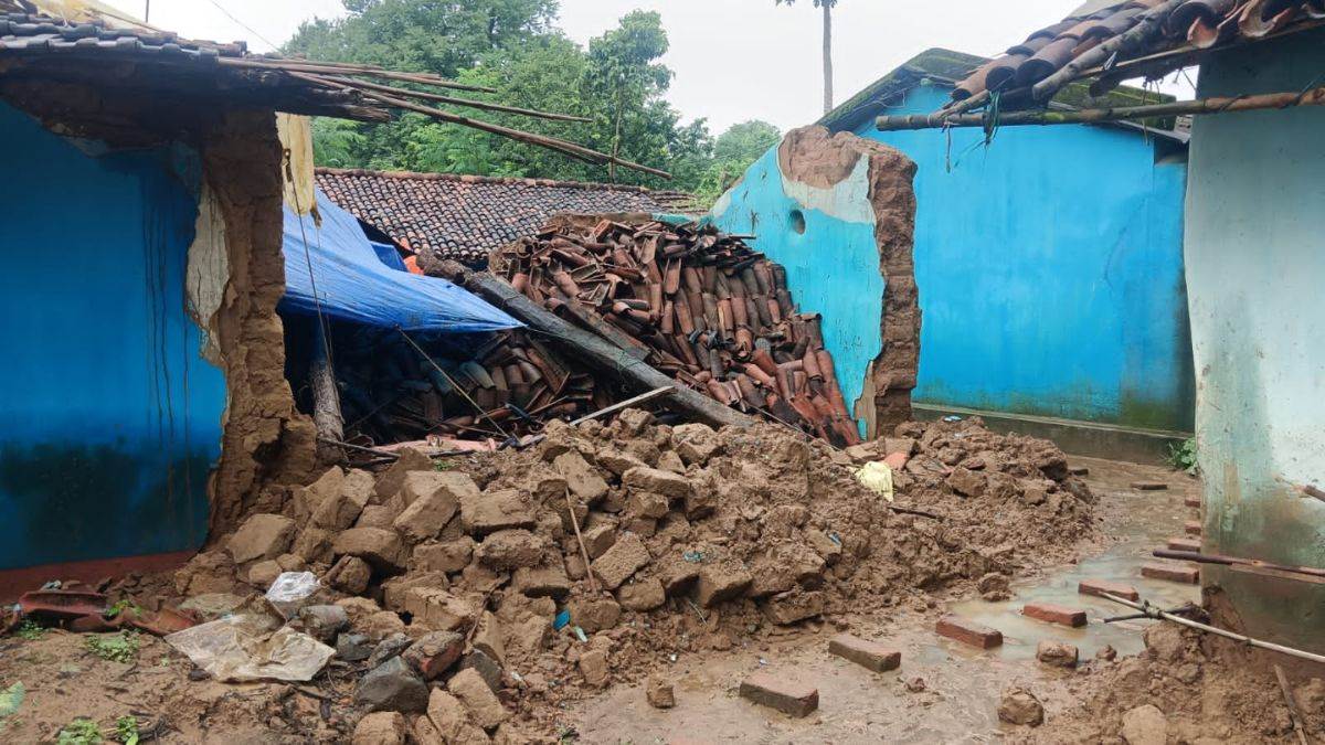 https://www.jagranimages.com/images/newimg/24082025/24_08_2025-chaibasa_rain_24023431.jpg