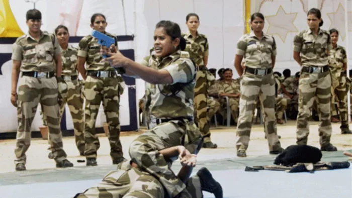 सीआईएसएफ ने बनाई पहली महिला कमांडो यूनिट (फाइल फोटो)