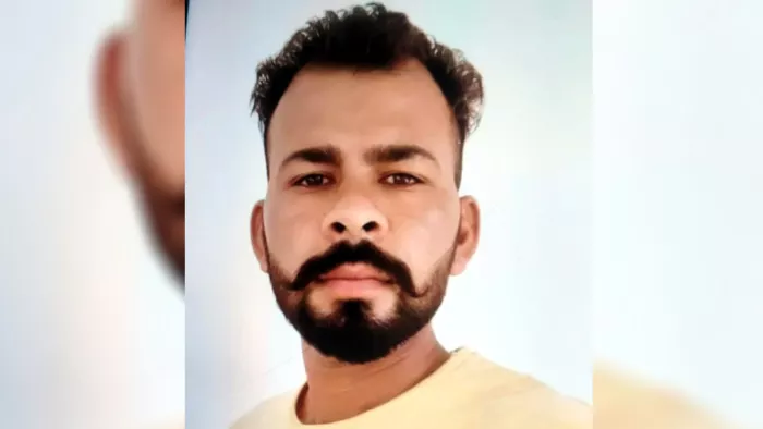 तेज रफ्तार स्कॉर्पियो की टक्कर से युवक की मौत, दो साथी गंभीर घायल।