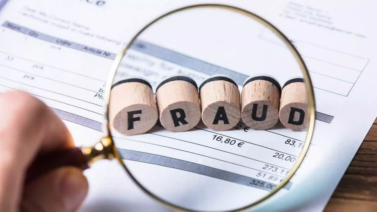 https://www.jagranimages.com/images/newimg/24082025/24_08_2025-fraud__5_24023557.jpg