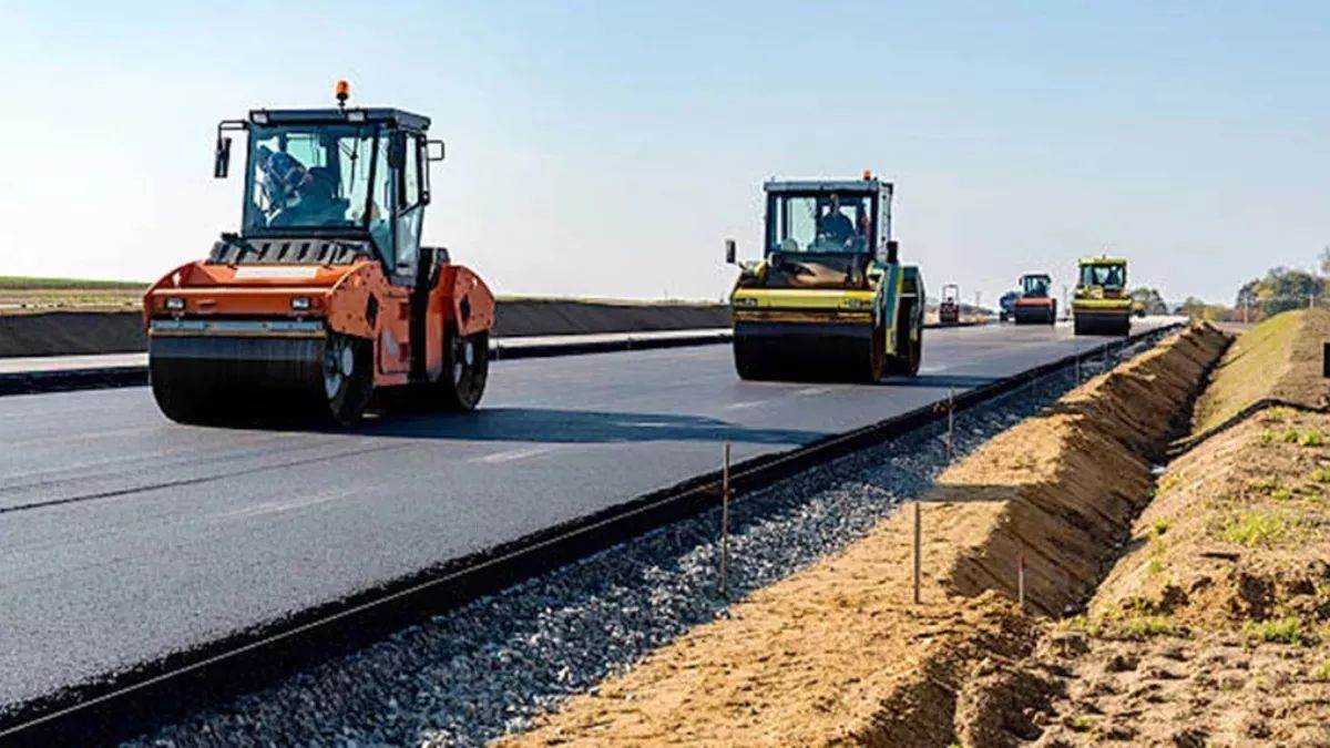 https://www.jagranimages.com/images/newimg/24082025/24_08_2025-road-construction_24023894_213531344.jpg