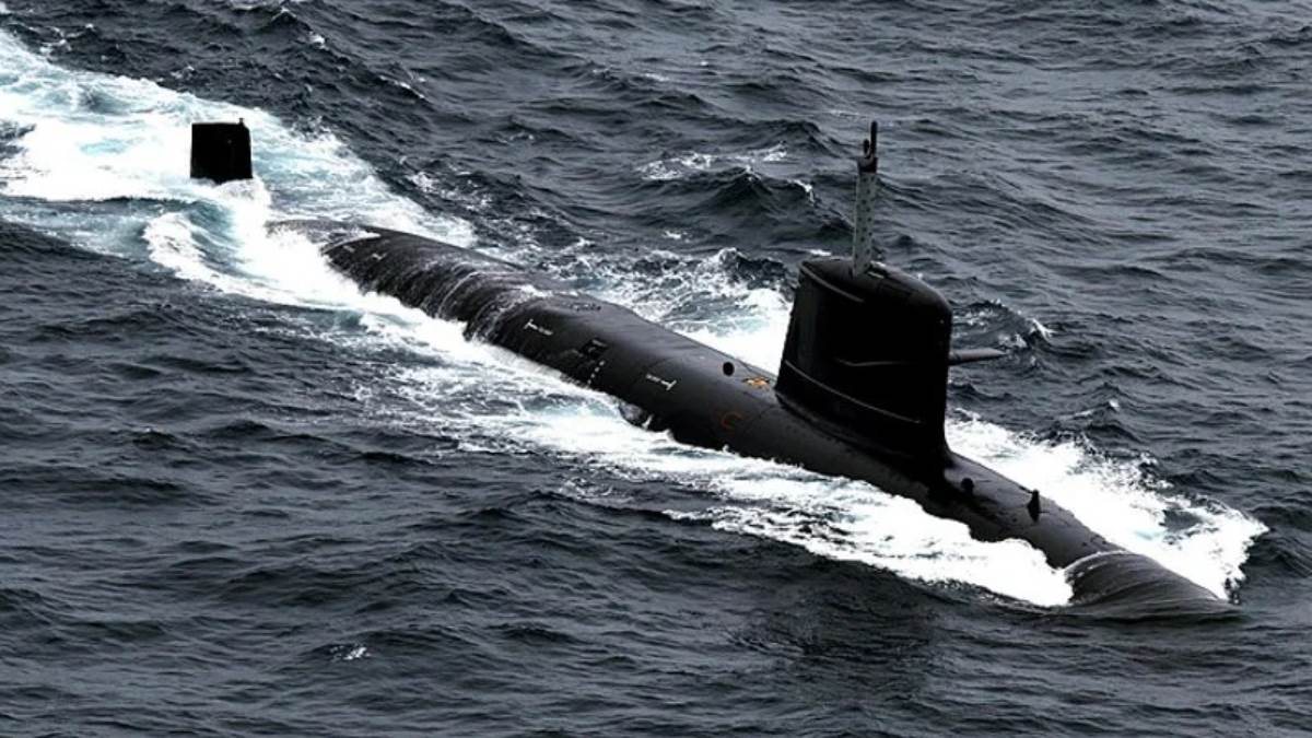https://www.jagranimages.com/images/newimg/24082025/24_08_2025-submarine_24023122_75610165.jpg