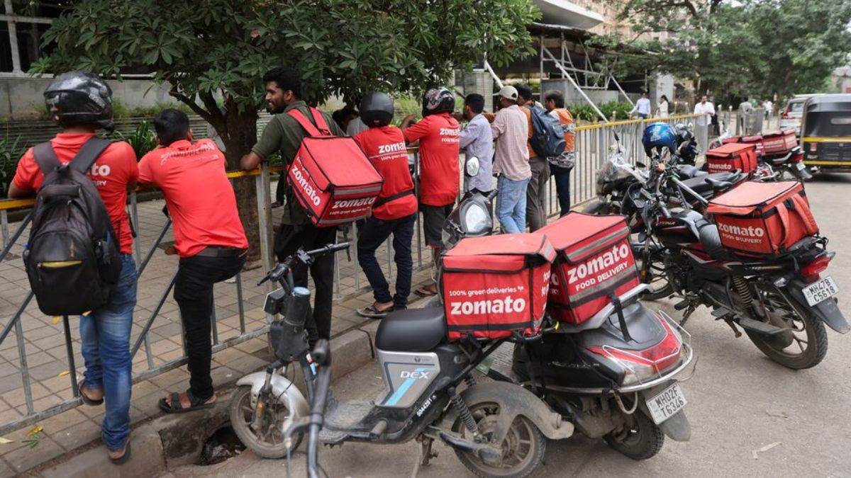 https://www.jagranimages.com/images/newimg/24082025/24_08_2025-zomato_24023973_23499128.jpg