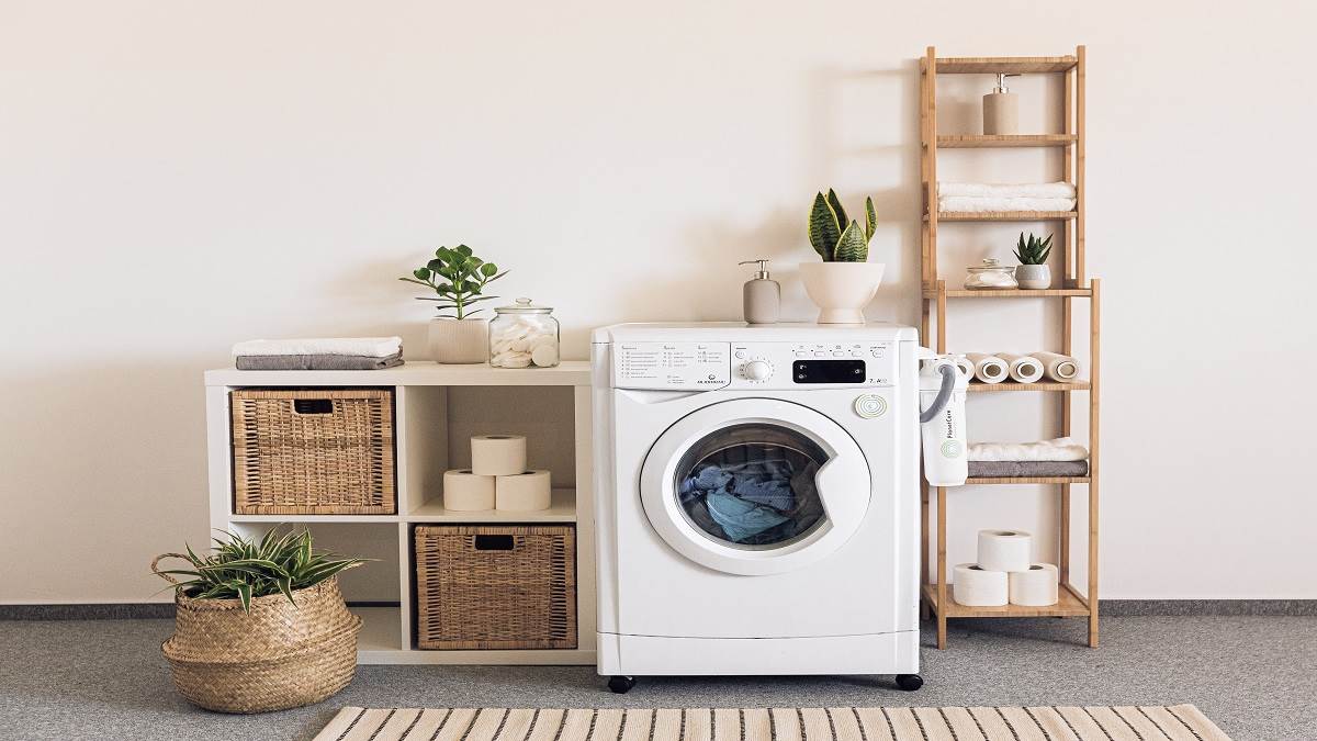 Amazon Sale On Washing Machines: कपड़ों की करनी है सस्ते में धुलाई तो आज ही खरीदें ये टॉप और फ्रंट मॉडल वाली वाशिंग मशीन