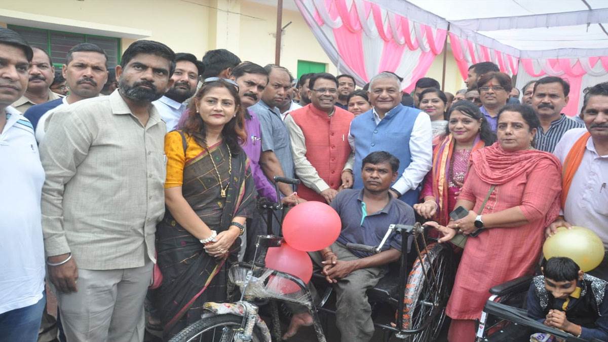 146 दिव्यांगजनों को निश्शुल्क कृत्रिम अंग सहायक उपकरण वितरित किए गए