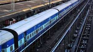 भारतीय रेल : पूजा स्पेशल ट्रने चलाए जाने की है योजना